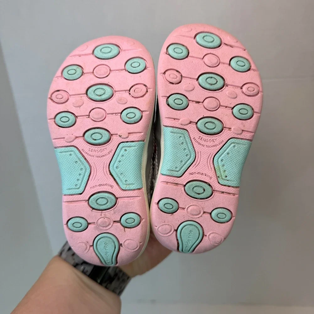 Stride Rite SRT Surf Toddler Sandals Silver Pink Striped Girls Size 6.5